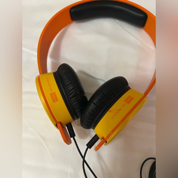 Deadmau5 Orange and Yellow Headphones - Picture 4 of 5